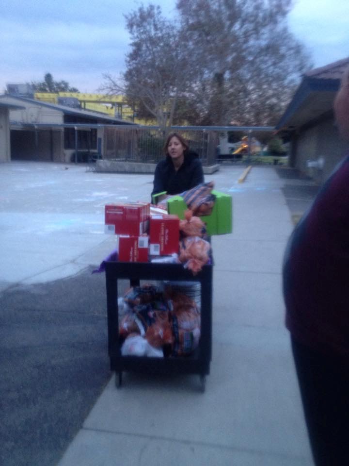 1 San Bernardino Masonic Lodge Thanksgiving food drive delivering Thanksgiving dinners two over thirty families 2014